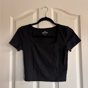 Hollister Black Ribbed Scoop Crop Tee